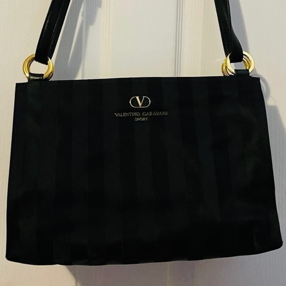 VALENTINO GARAVANI SPORT - Picture 11 of 11